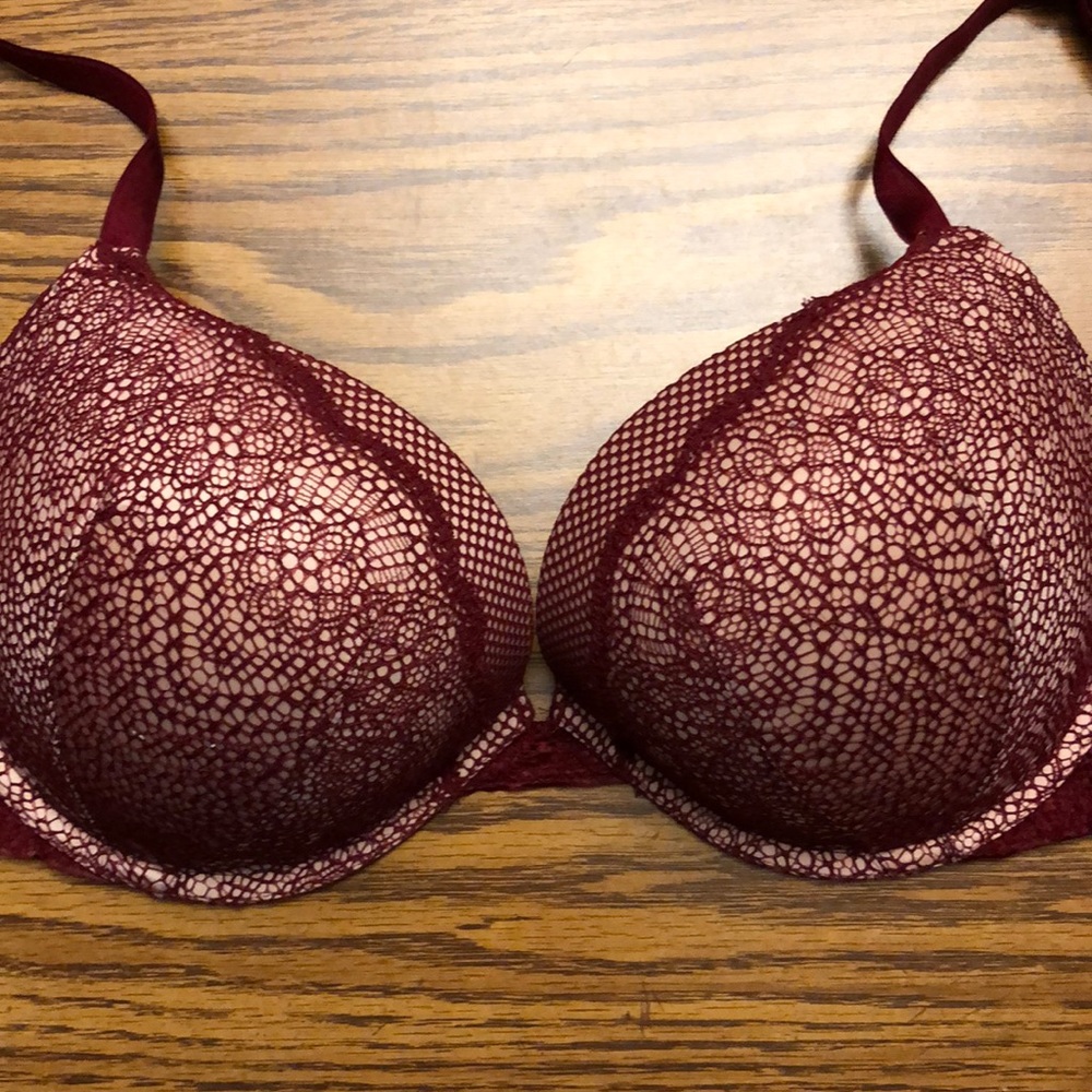 Victoria Secret very sexy push up bra